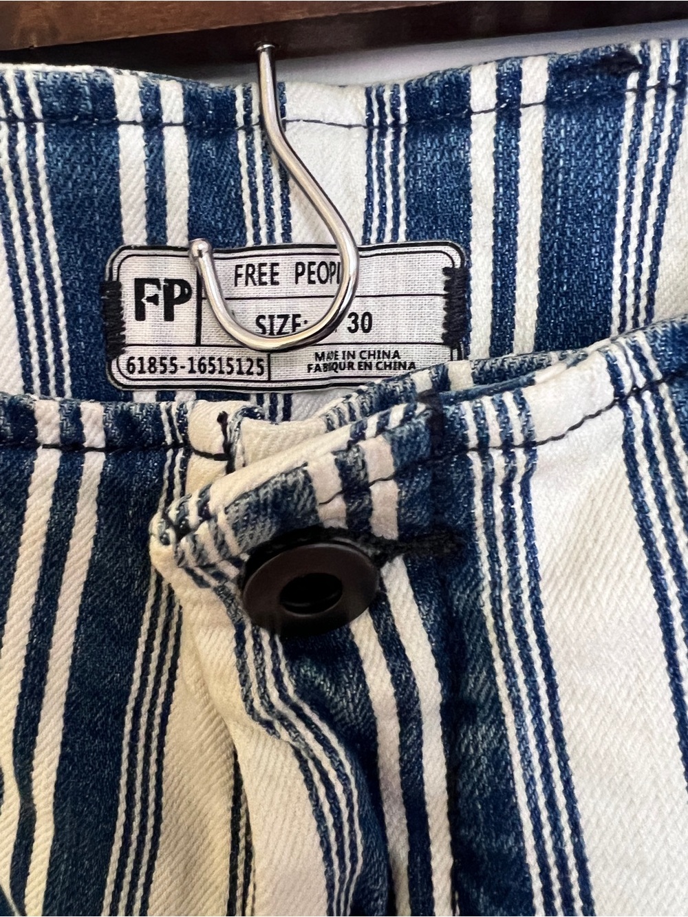 Free People Jolene Bell
Bottoms Stripe Pant in White
Indigo Hip Huggers Boho 30 - Picture 4 of 14